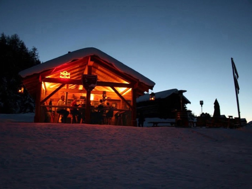 Ski bar Le Bob, at 500m